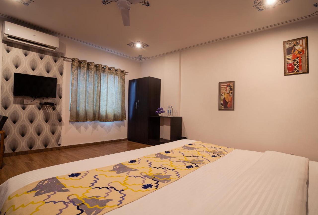 Tripli Hotels Arunoday Palace ウダイプル エクステリア 写真