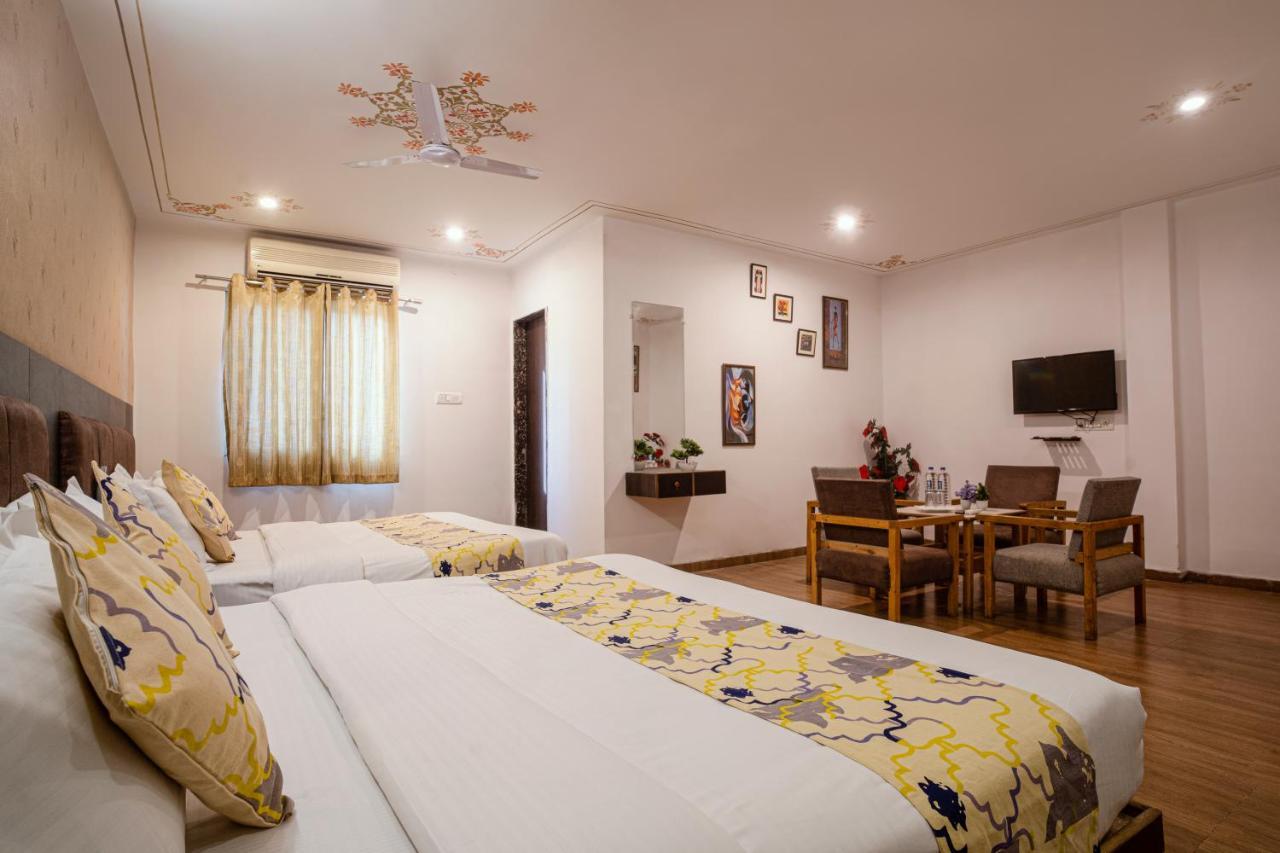 Tripli Hotels Arunoday Palace ウダイプル エクステリア 写真